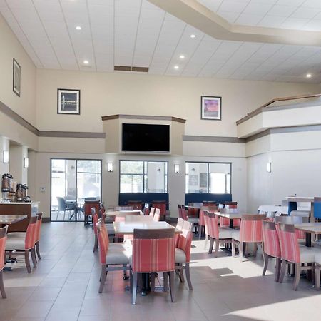 Comfort Inn & Suites Wichita Eksteriør billede