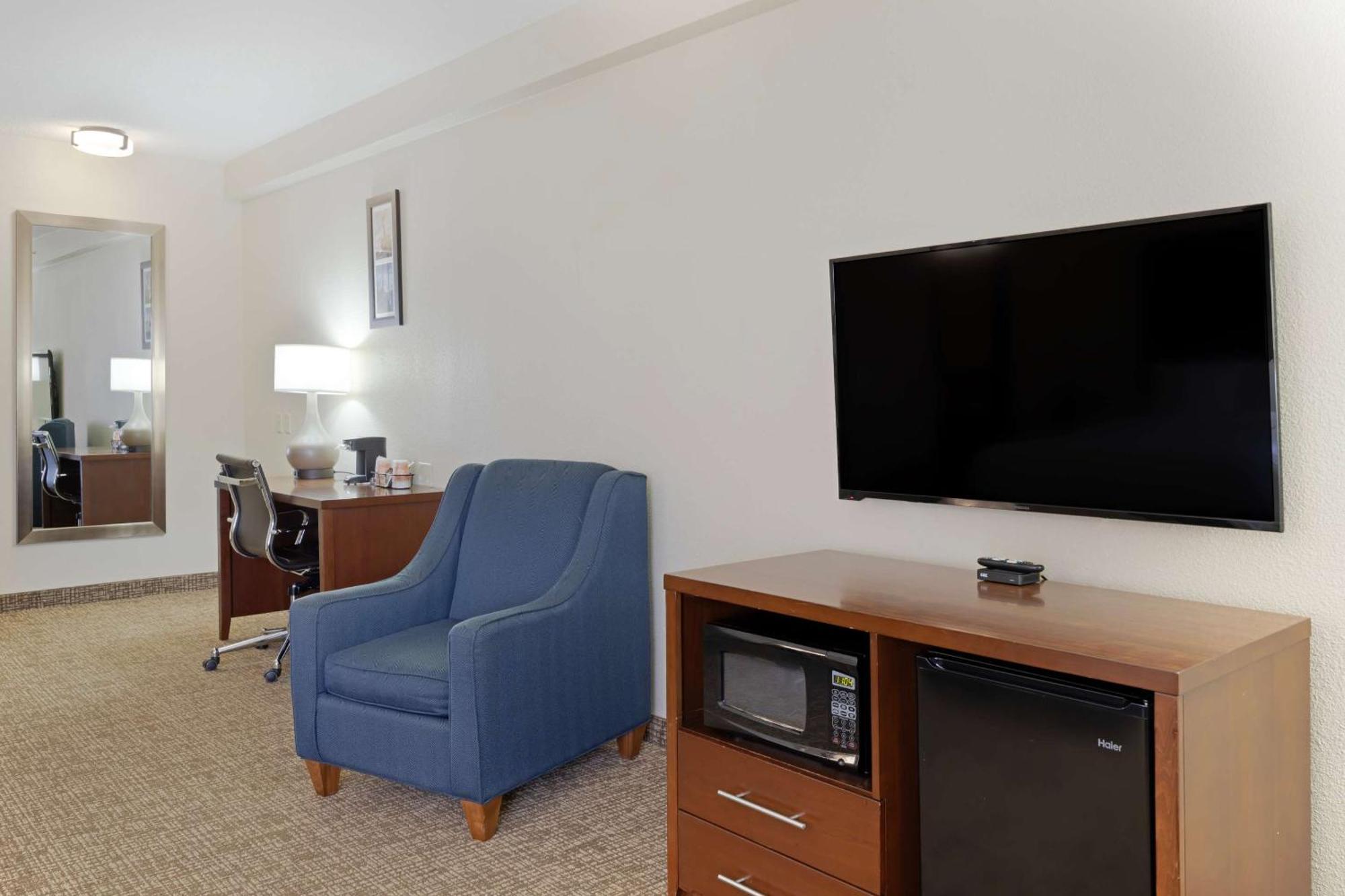 Comfort Inn & Suites Wichita Eksteriør billede