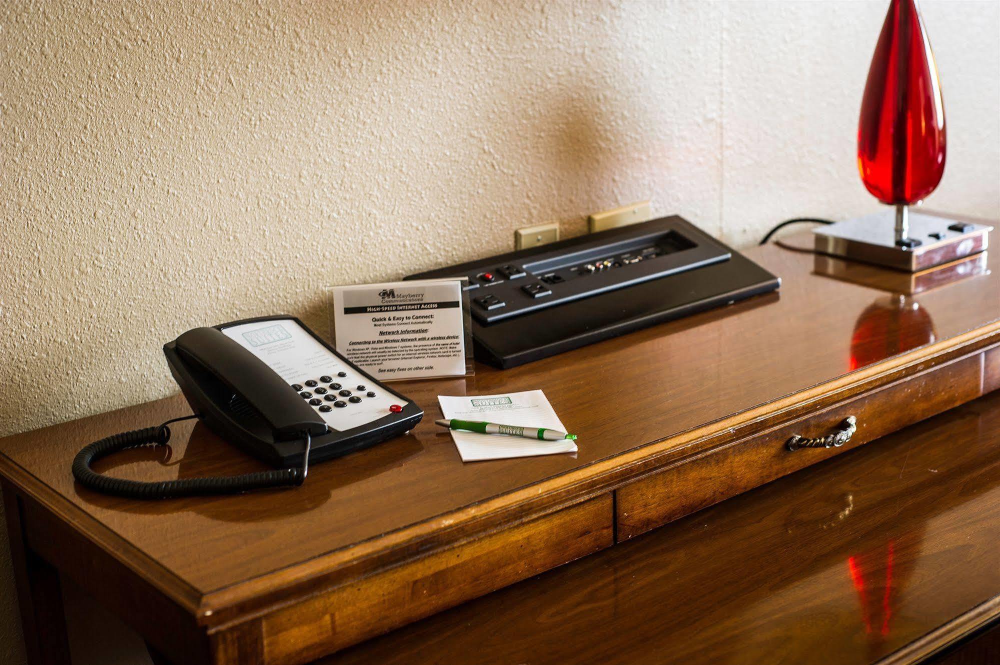 Comfort Inn & Suites Wichita Eksteriør billede