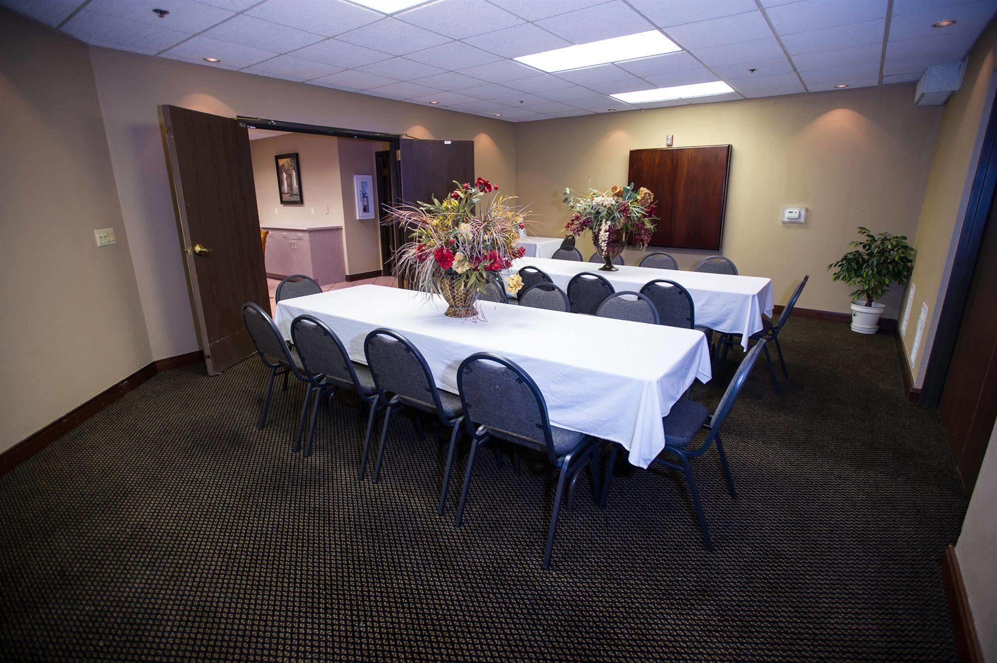 Comfort Inn & Suites Wichita Eksteriør billede